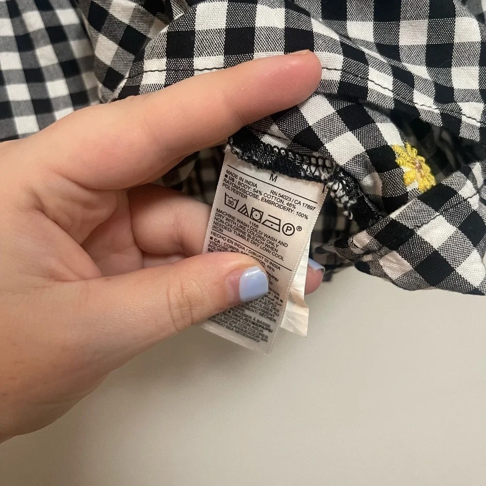 Old Navy - Women’s Blouse Black White Gingham Embroidered Puff Sleeve - Size M - Picture 6 of 6